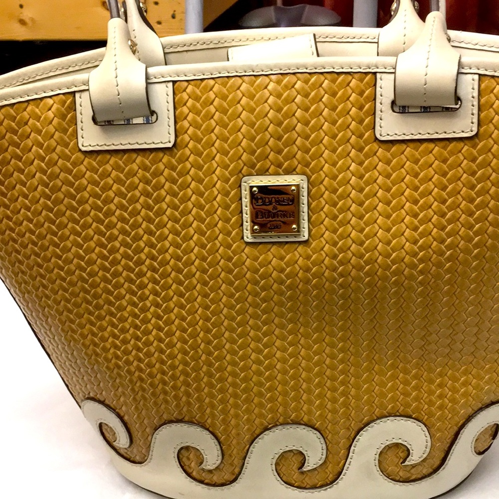 COPY - Dooney & Bourke bag-registered